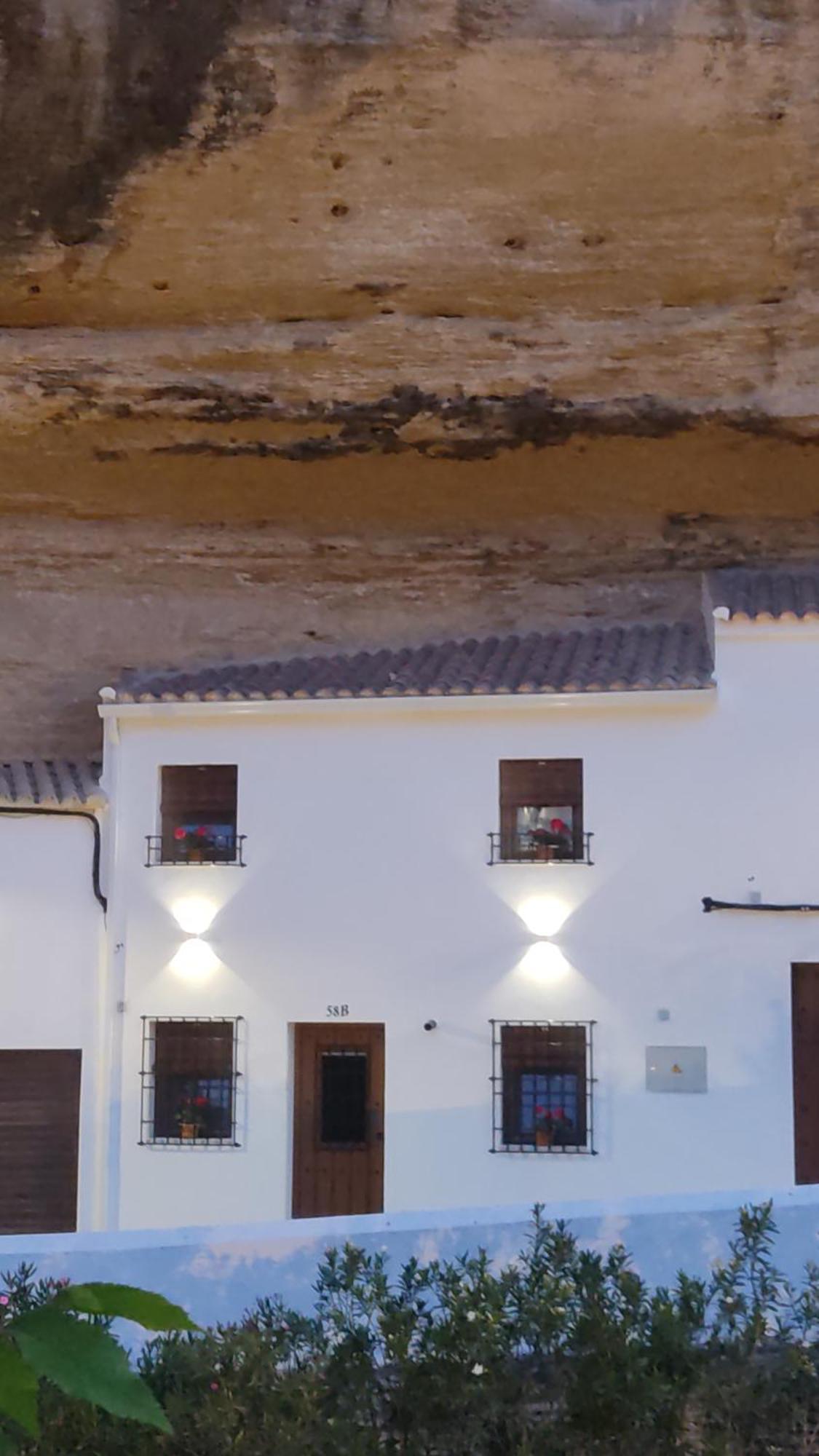 Casa Cueva Chicas Del Puente *